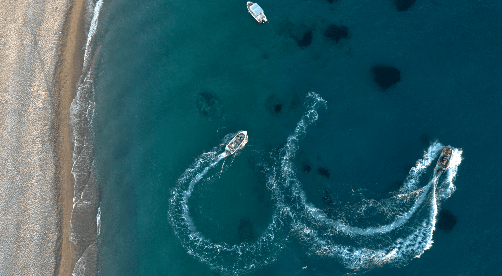 Top view of Rental Boats over clear waters